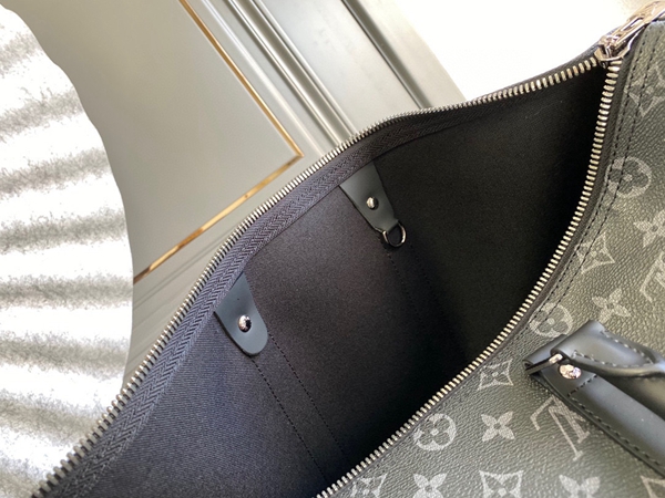 ルイヴィトンバッグ着用イメージ